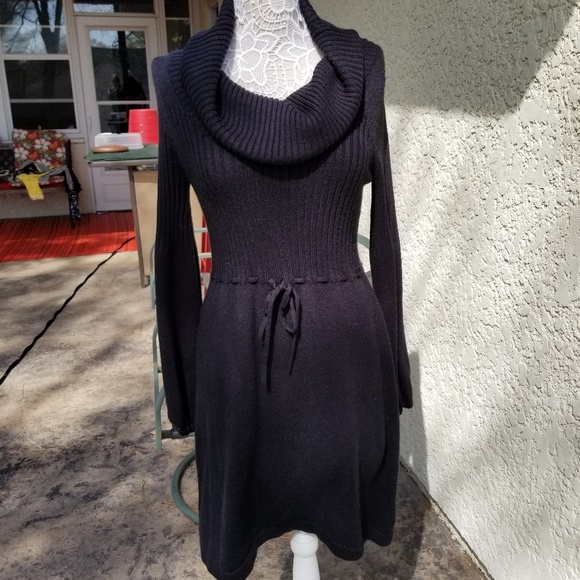 London Times Dresses & Skirts - London Times black sweater dress.